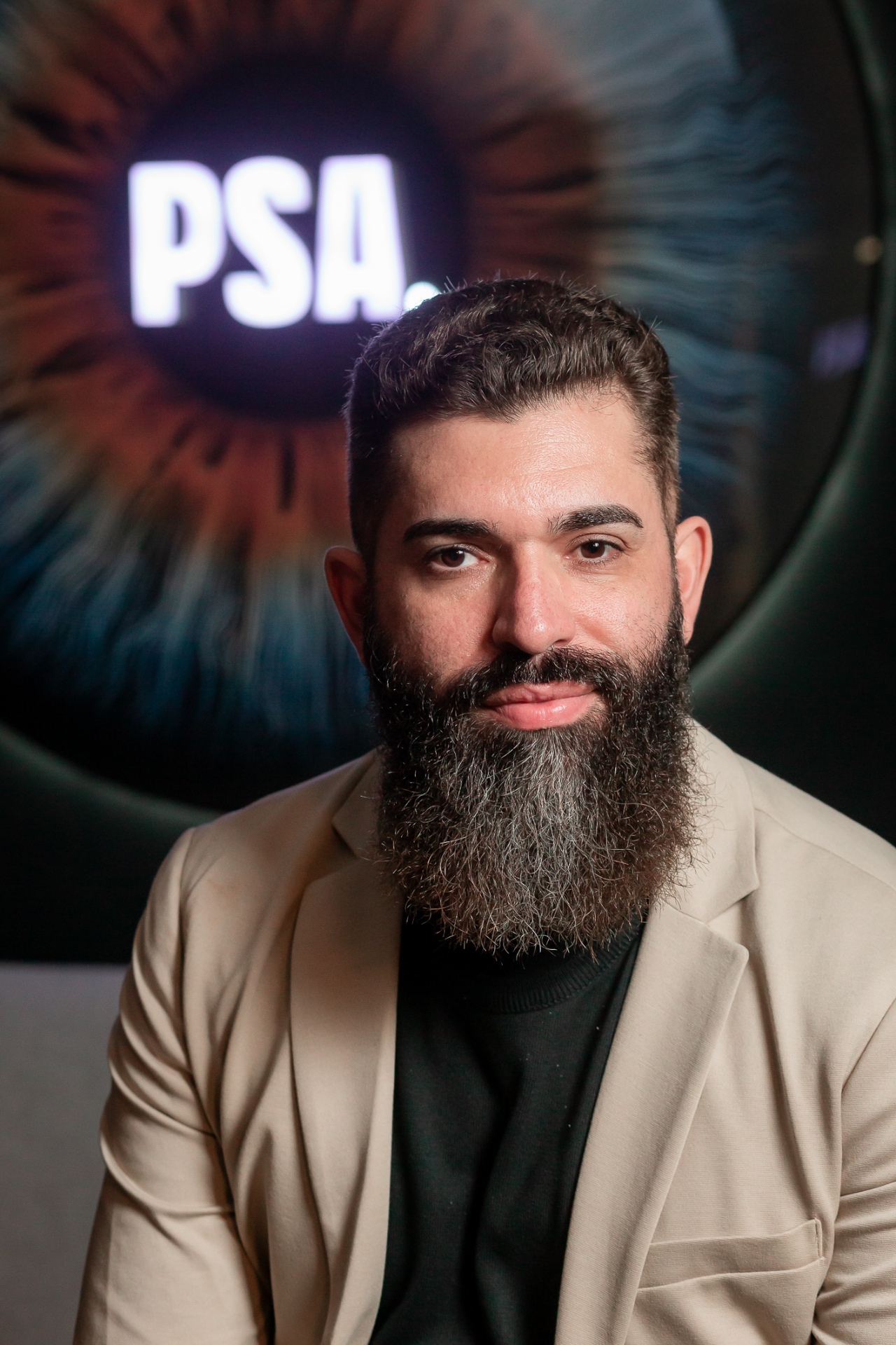 Retrato de Alex Missiano.